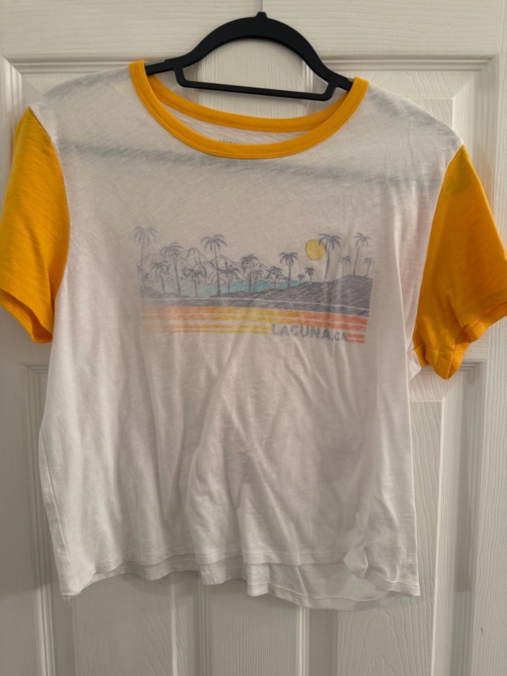 American Eagle Outfitters White and yellow Cotton crop tee